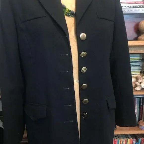 Veston - Picture 4 of 10